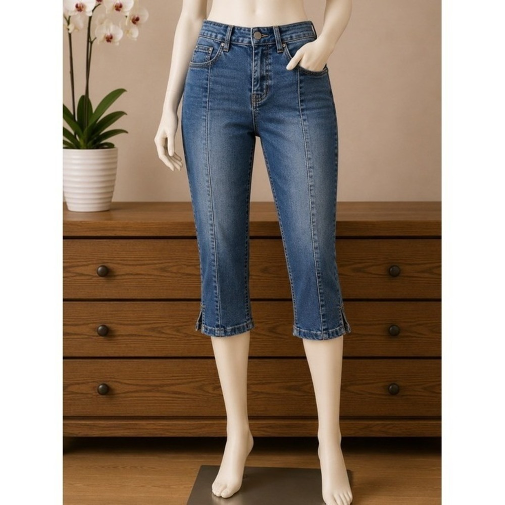 Dollhouse Mid Wash Blue High-Rise Cropped Jean Boyfriend Shorts Waist 24